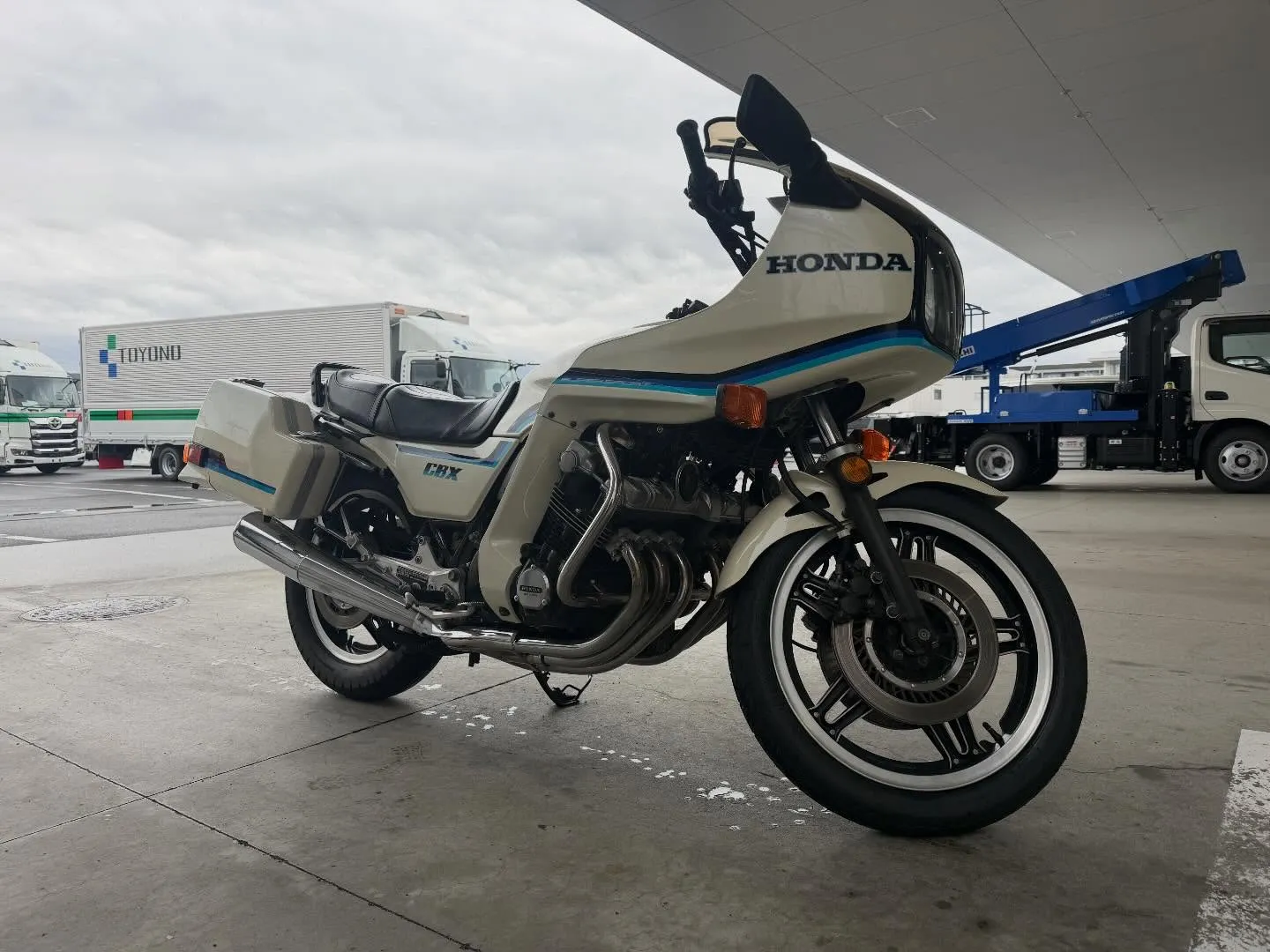 今日は久しぶりの朝一の車検で、なんと1番乗り!✨ そして、今...